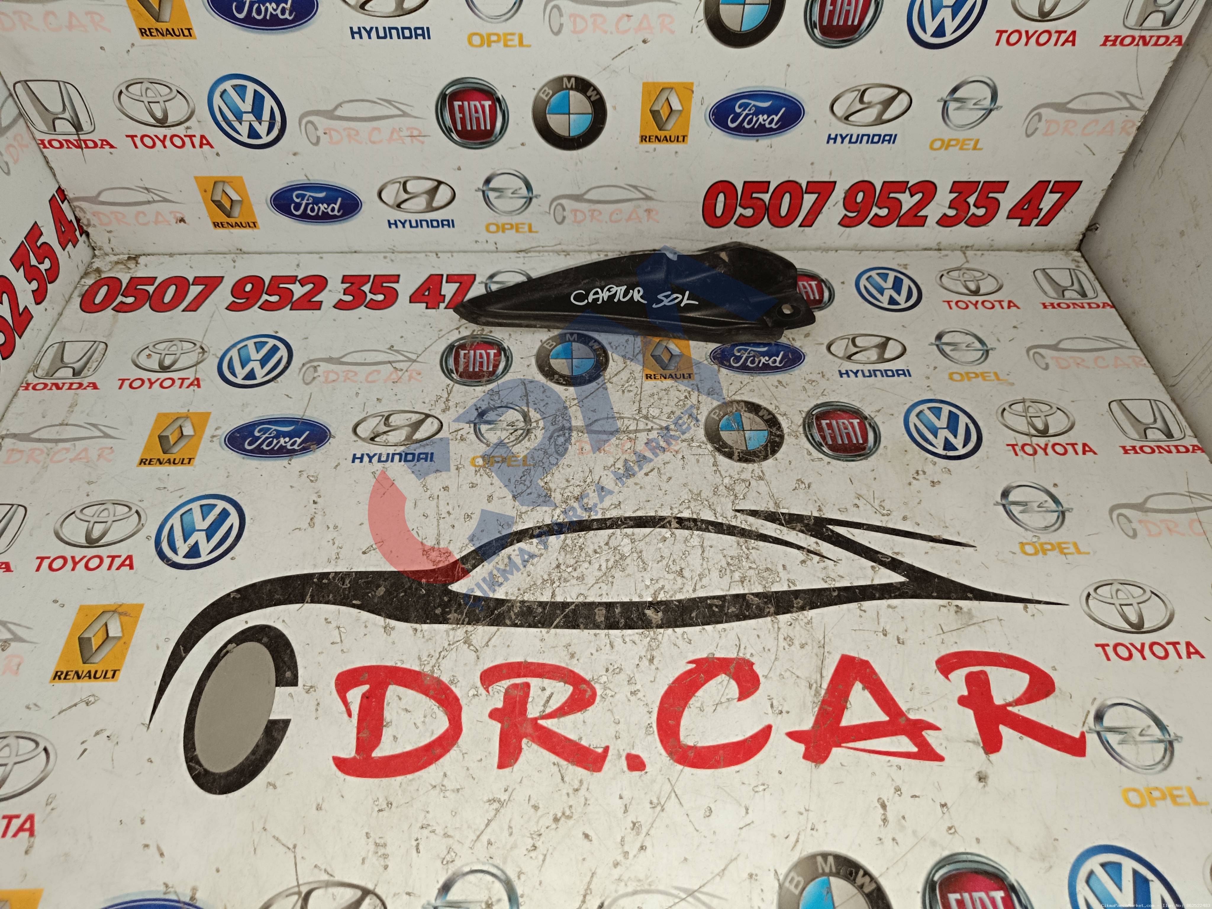 Renault Captur Sol Cam Kenar Kapağı 668637604R