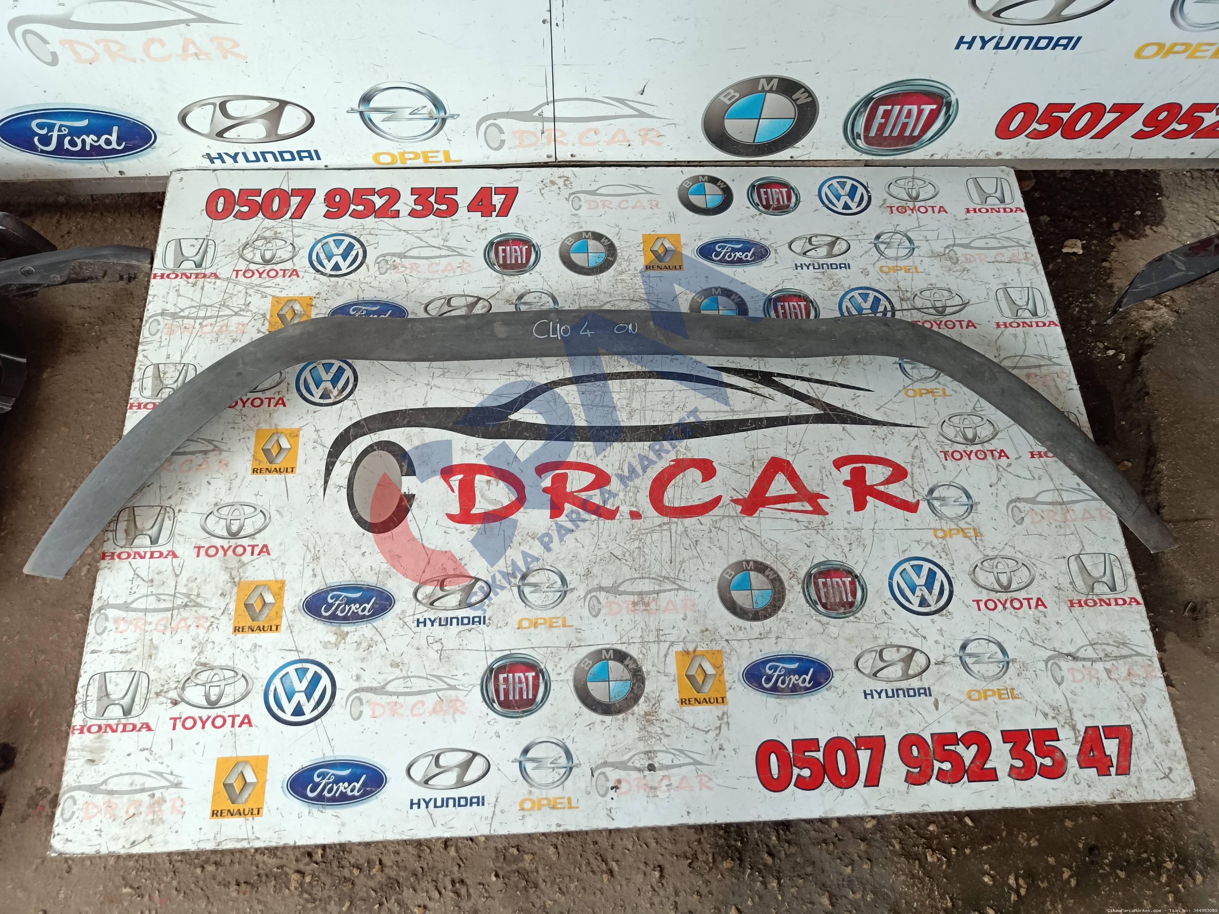 Renault Clio 4 Ön Tampon Alt Eki 960157969R