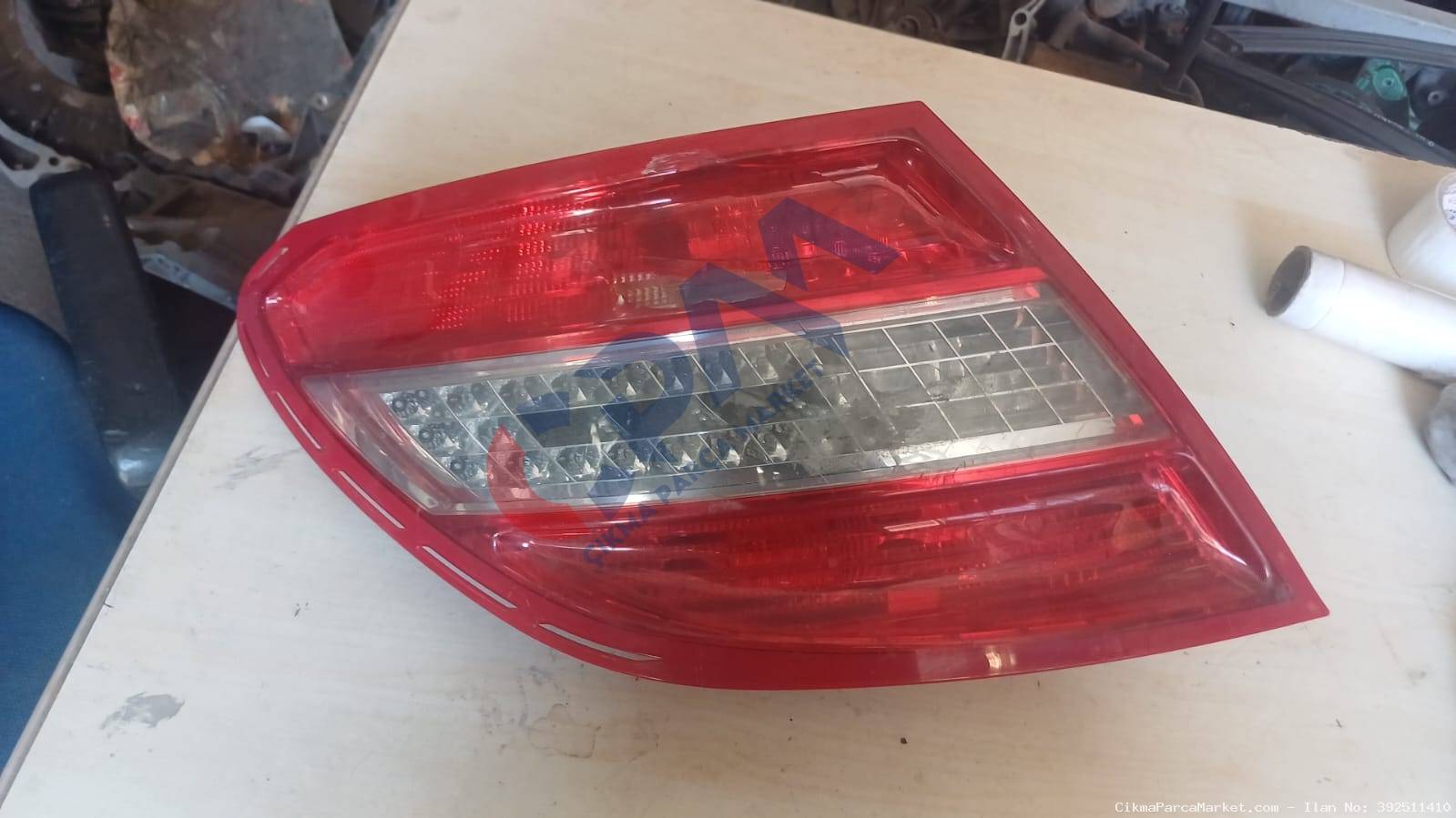 Mercedes C Serisi Sol Arka Stop 2048201964