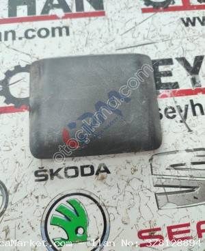 333601545 Opel Corsa d arka koltuk vida kapağı