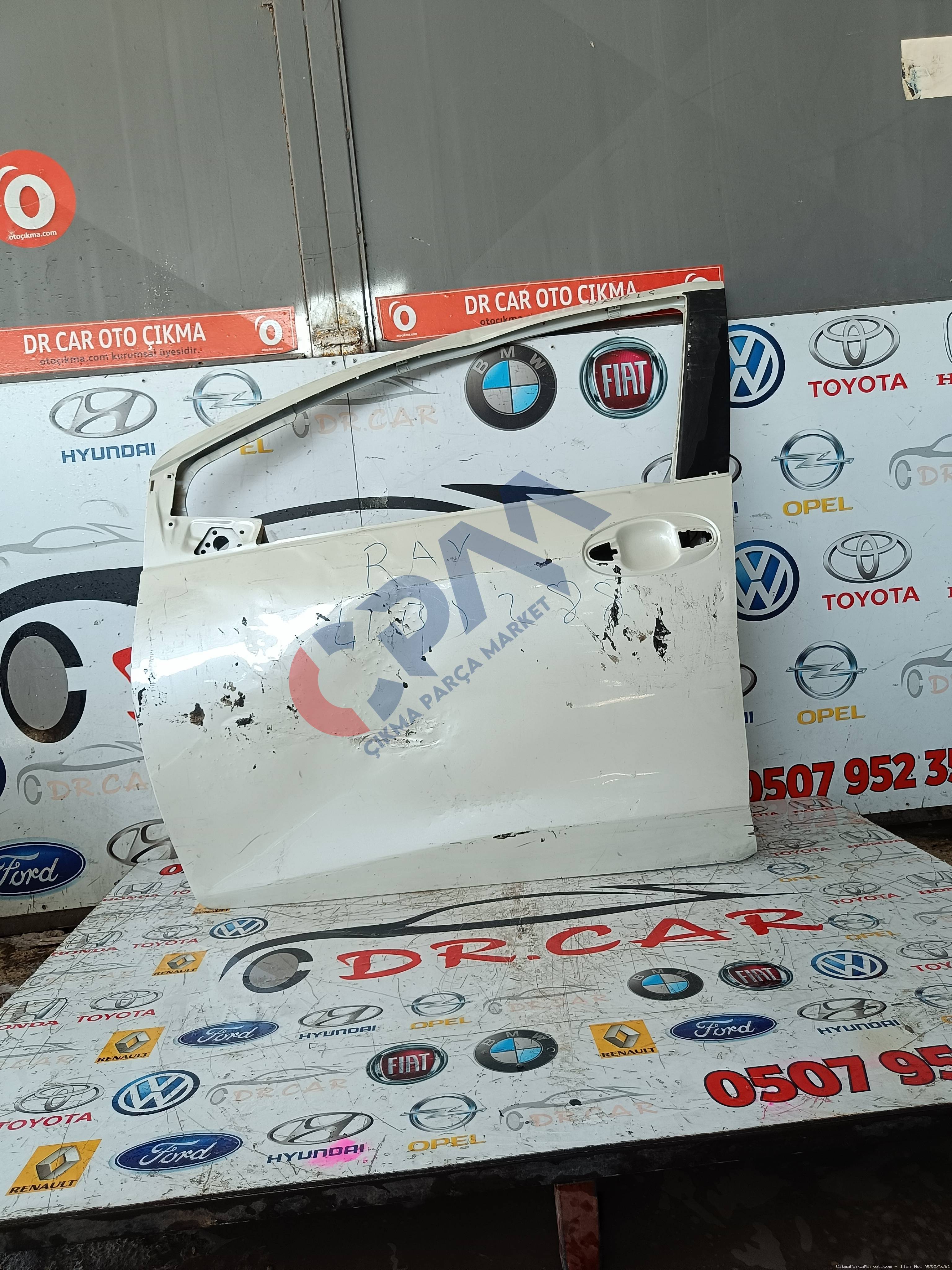 2014 2019 Toyota Yaris Sol Ön Kapı