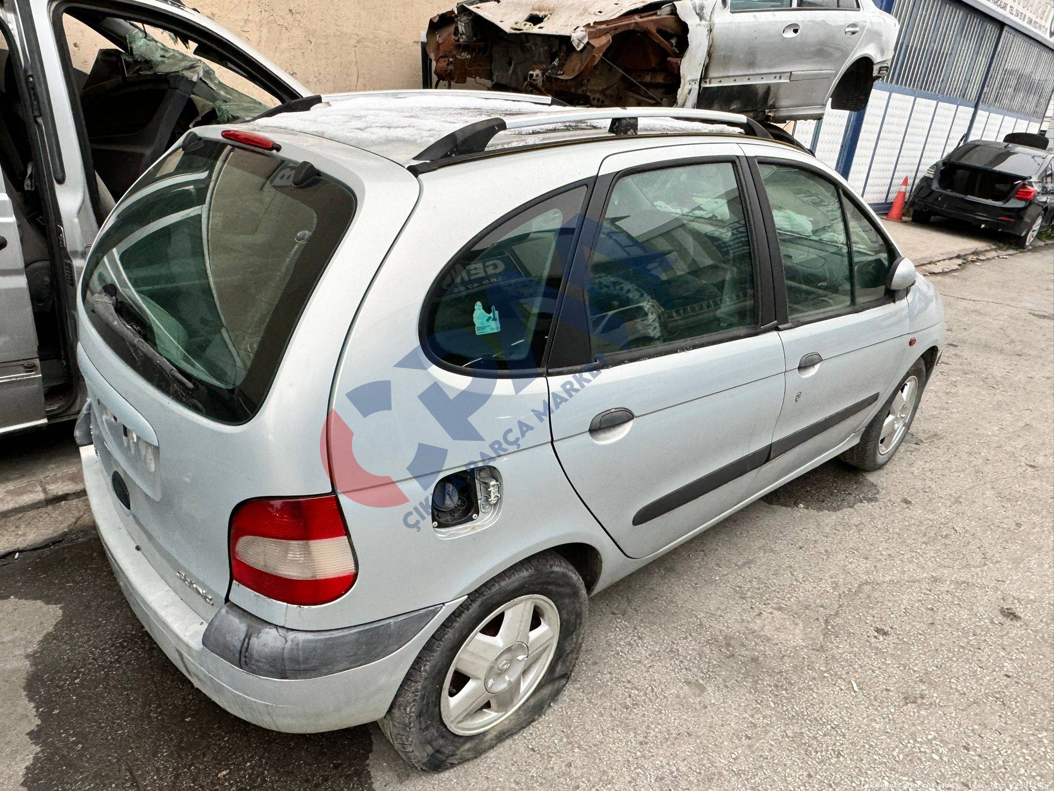 Renault Scenic 1 Çıkma 1.6 16v Sağ Sol Ön Taşıyıcı