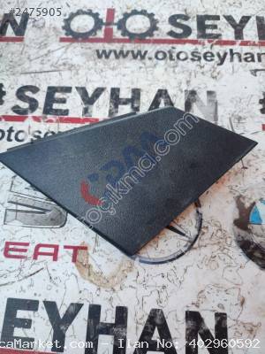 5F0837638D Seat Leon 2015  sağ ön kapı dış kaplama üçgeni