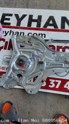 82480 2Y330 2012 hyundai ix35 ön sağ kapı cam kriko ve pano