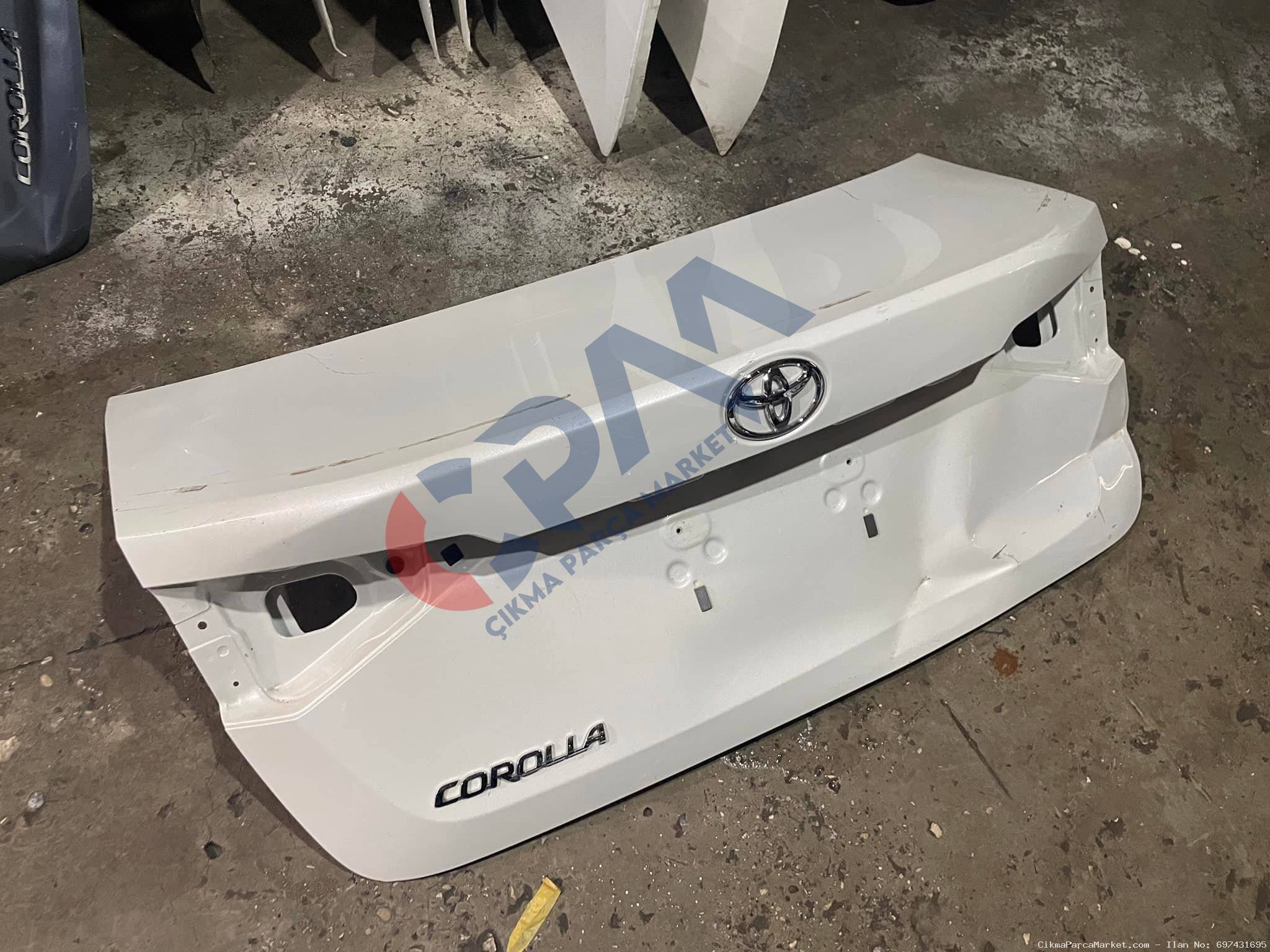 2019 2023 Toyota Corolla Arka Bagaj Kapağı