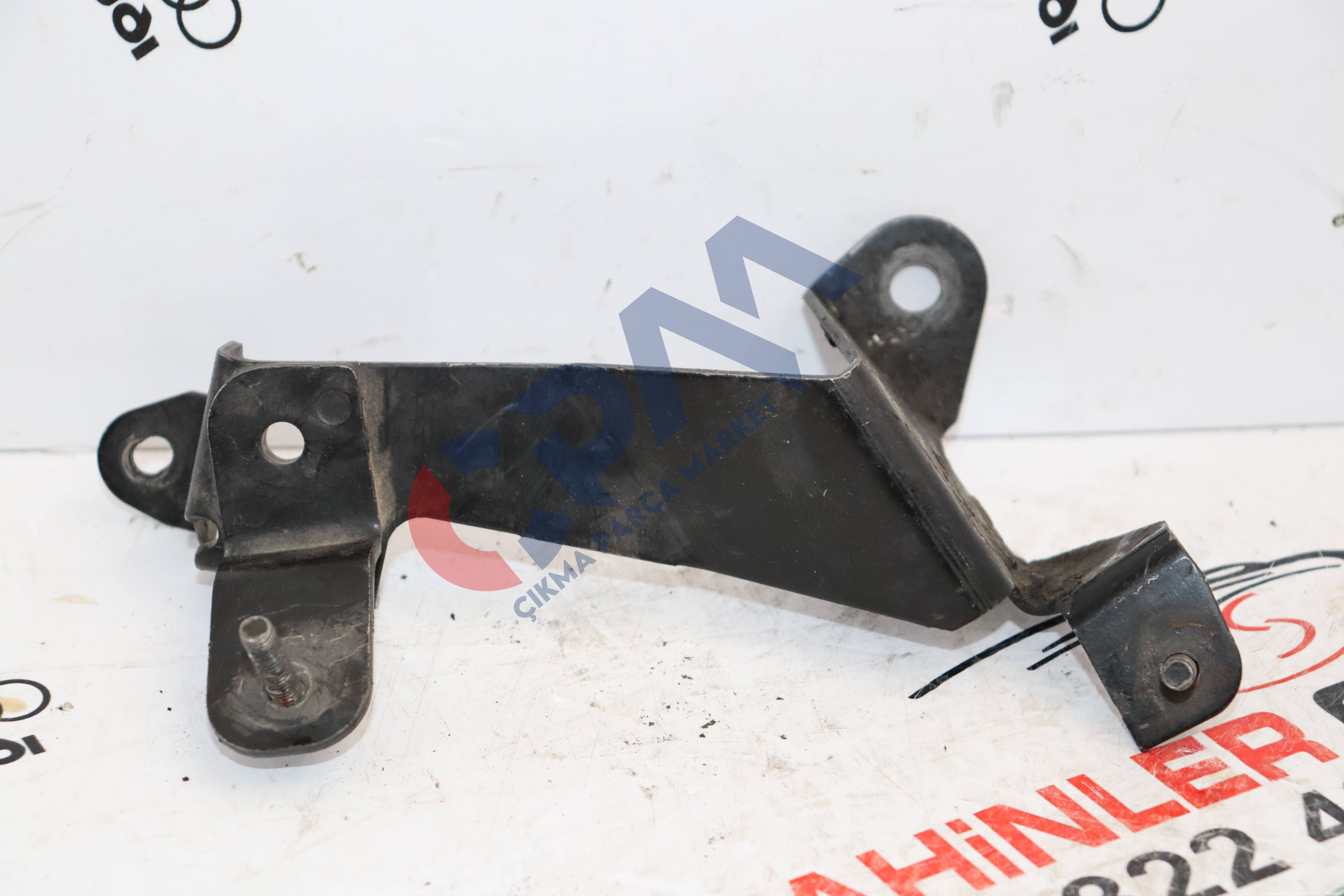 Land Rover Range Rover Sport Demir Braket PEU500160