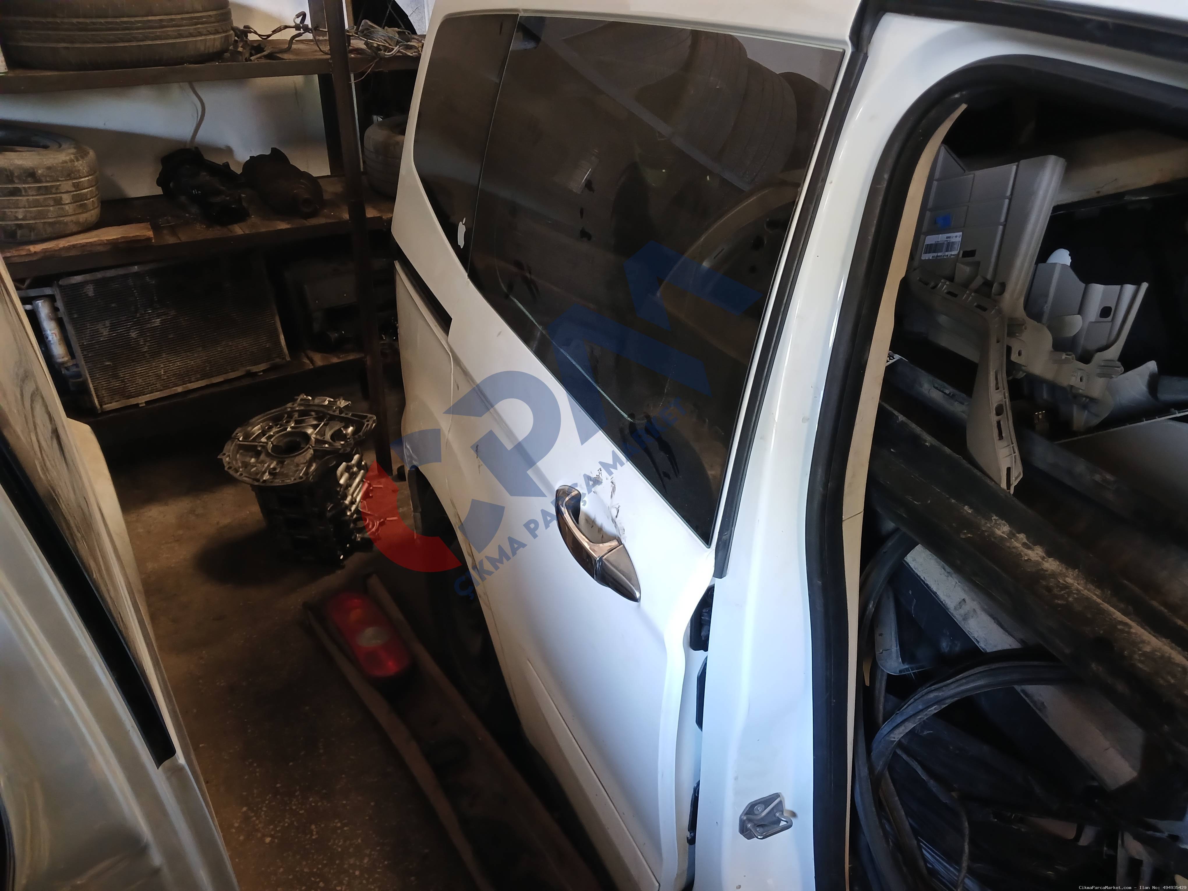 2014 2021 Ford Tourneo Courier Ford Courier Sağ Arka Kapı  Sağ Kapı