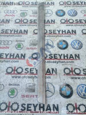 3V0853814PTQ3 skoda süper b 2020 sag ön marşbiyel üst kaplaması