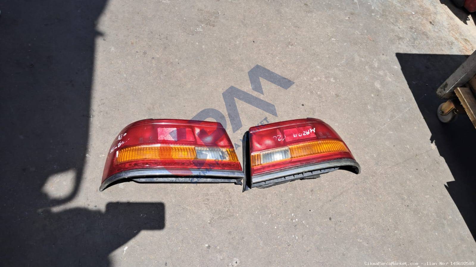 Mazda 626 hb Sağ Sol Stop