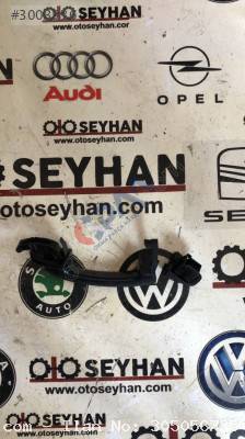 1K8837210 Volkswagen Golf 6 sağ ön kapı dış açma kolu ve bademi