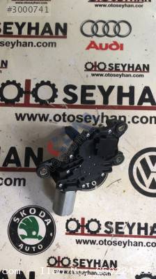 5K6955711B Volkswagen Golf 6 arka cam silecek motoru