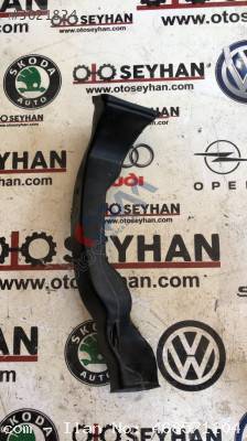 1K0864255C Volkswagen Golf 6 orta konsol arka havalandırma kanalı