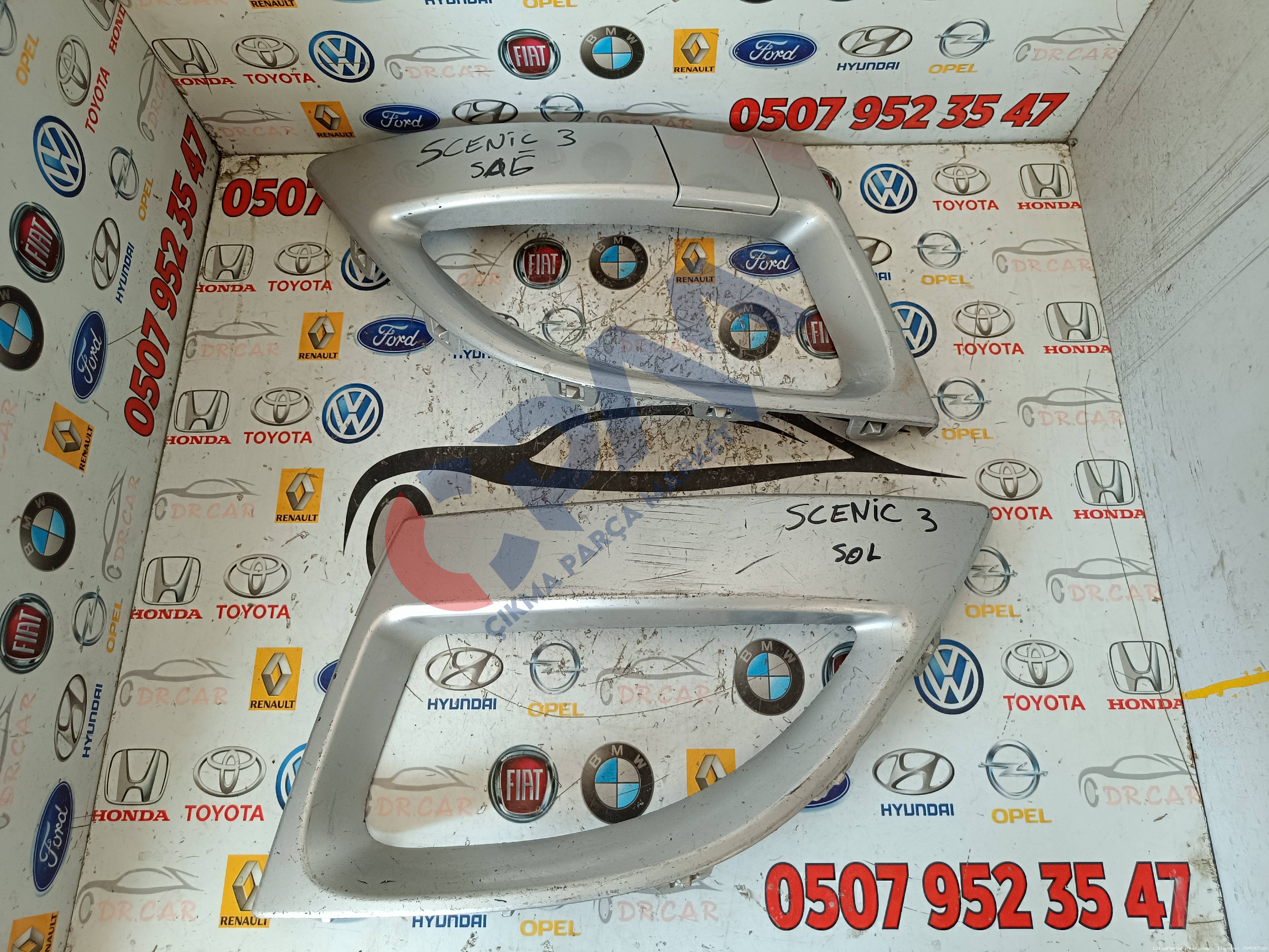 Renault Scenic 3 Sis Farı Çerçevesi 623835888R