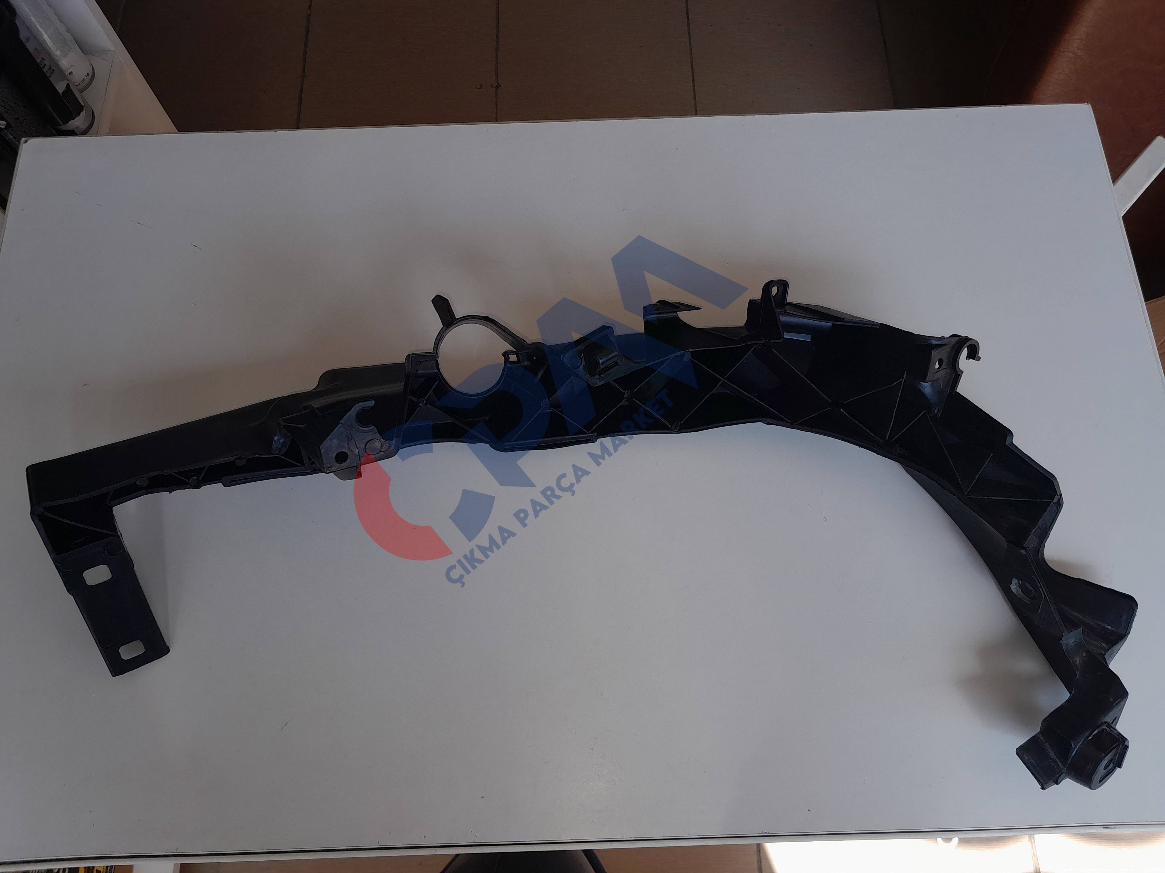 BMW 3 Serisi E90 Sol Far Braketi 51647116707