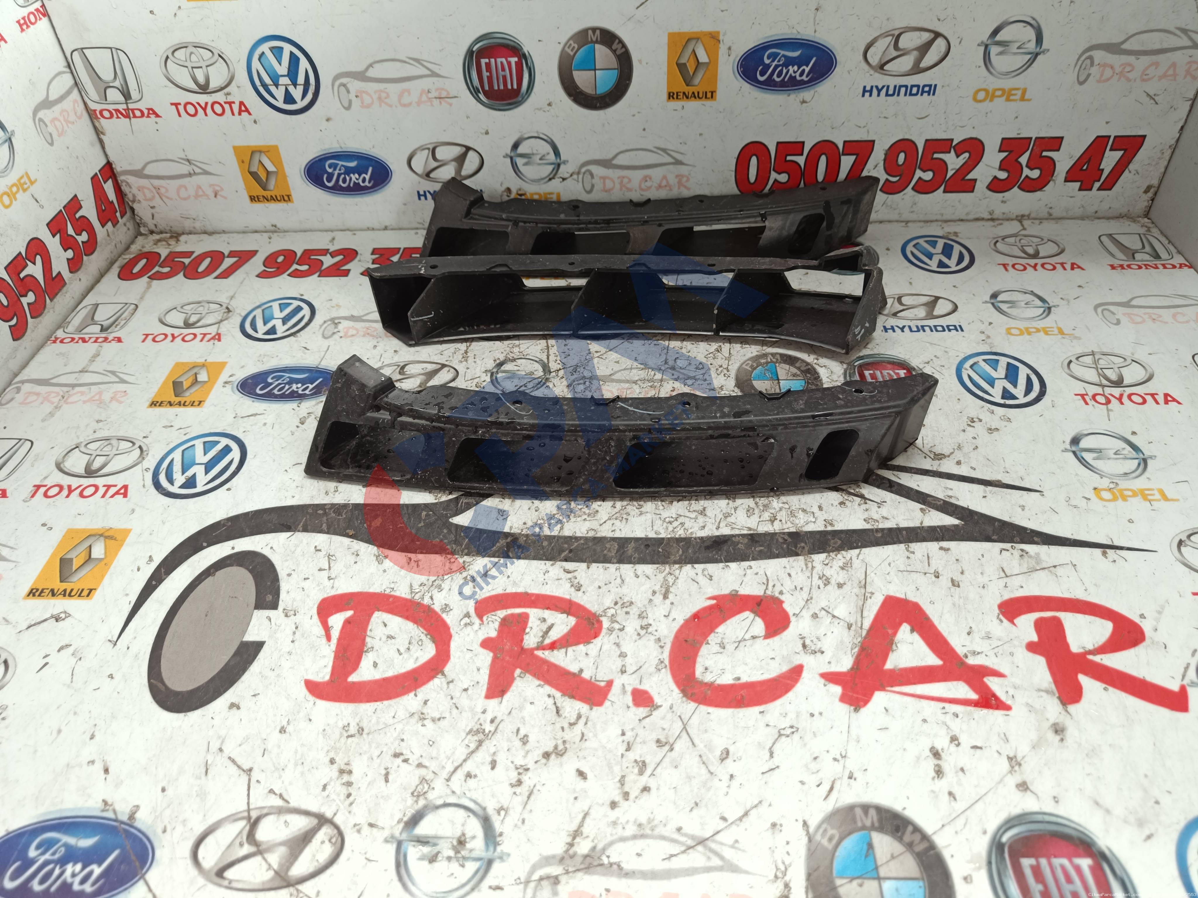 2012 2014 Hyundai i20 Sol Ön Tampon Braketi 865631J500