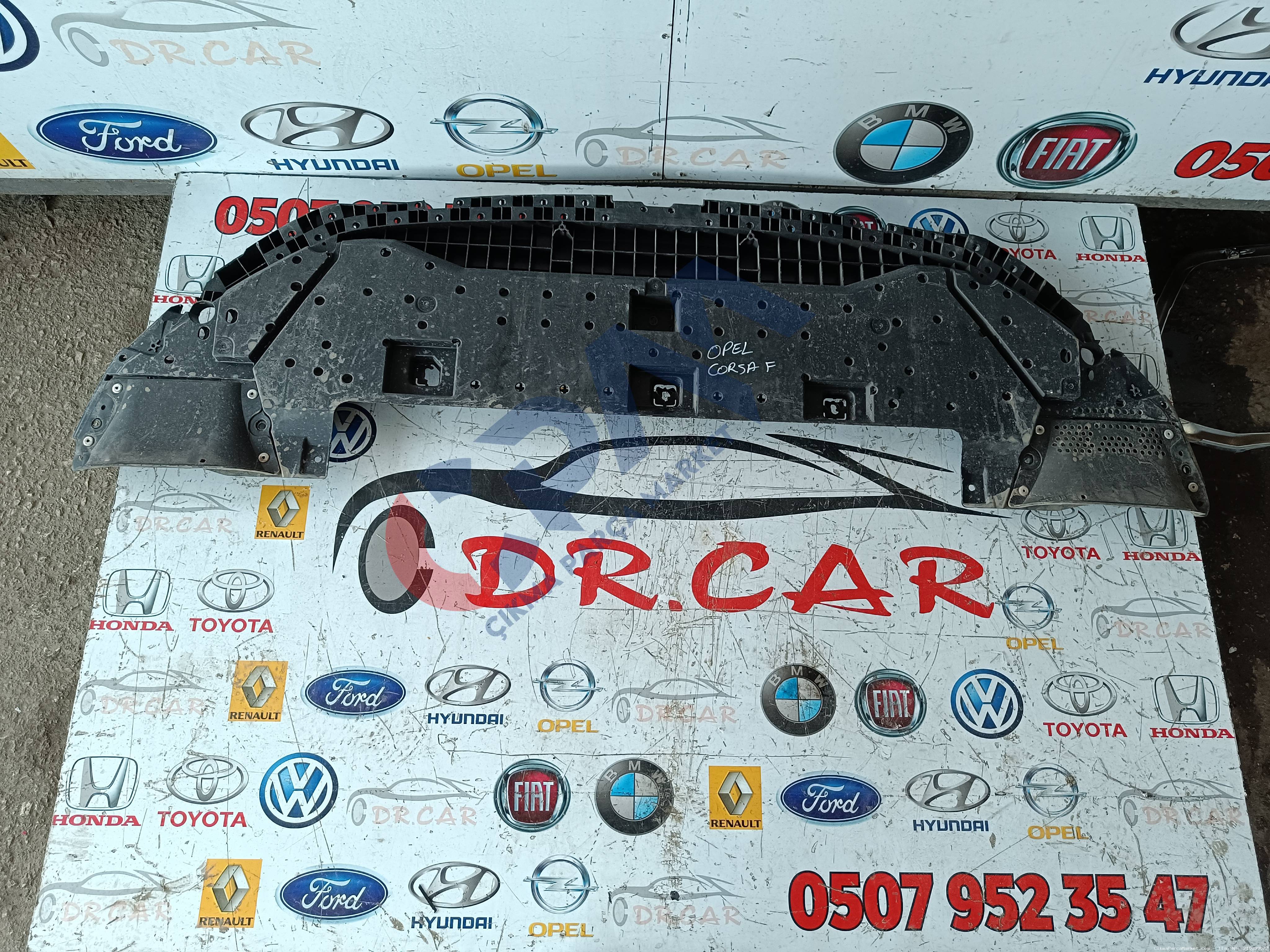 Opel Corsa F Motor Alt Muhafaza A009HJ 01