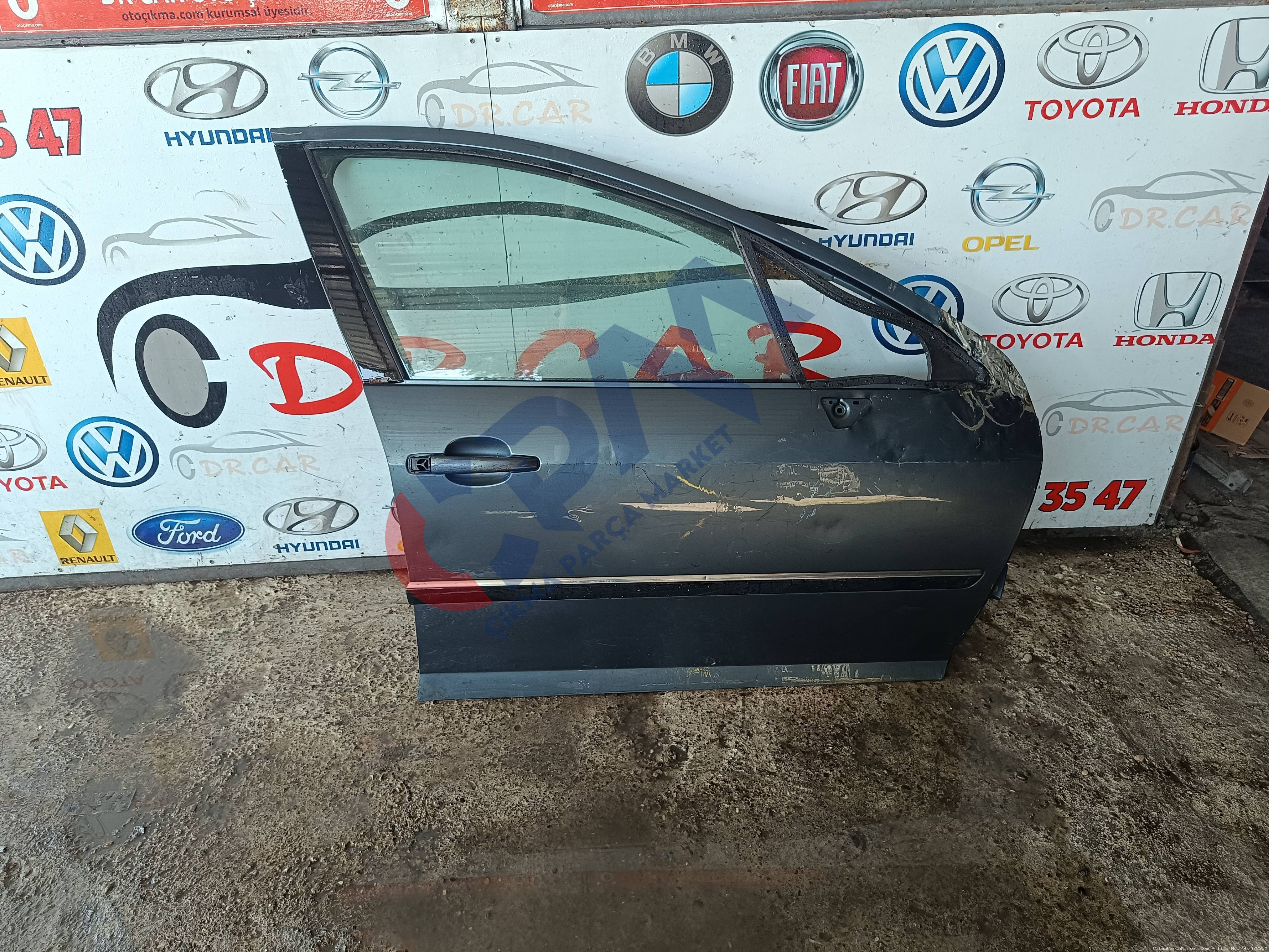 Peugeot 407 Sağ Ön Kapı