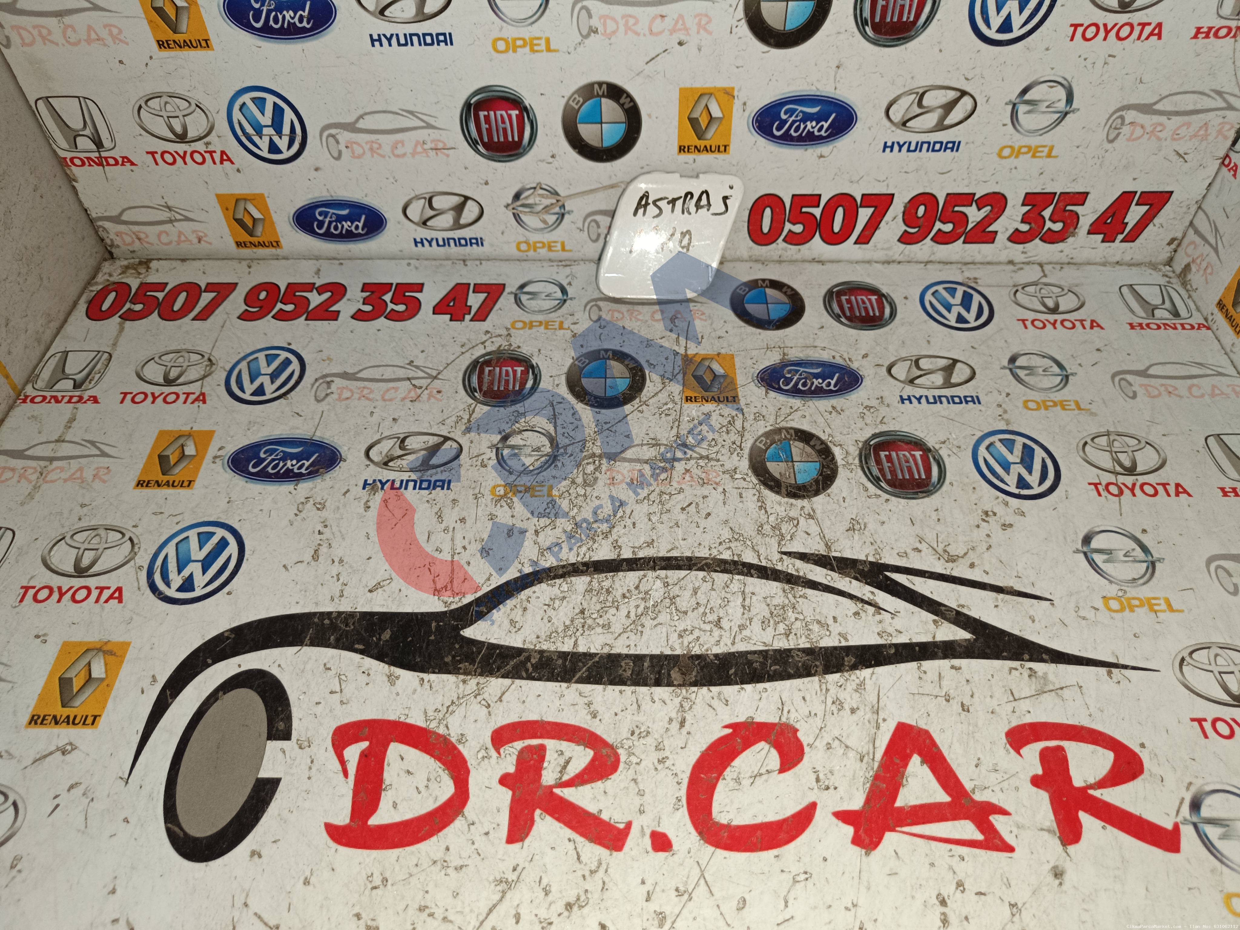 Opel Astra J Arka Çeki Kapağı 20886337