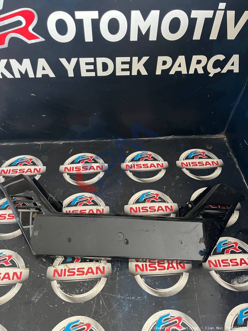 2017 2020 Nissan Qashqai Ön Panjur Çerçevesi 62070 HV01A