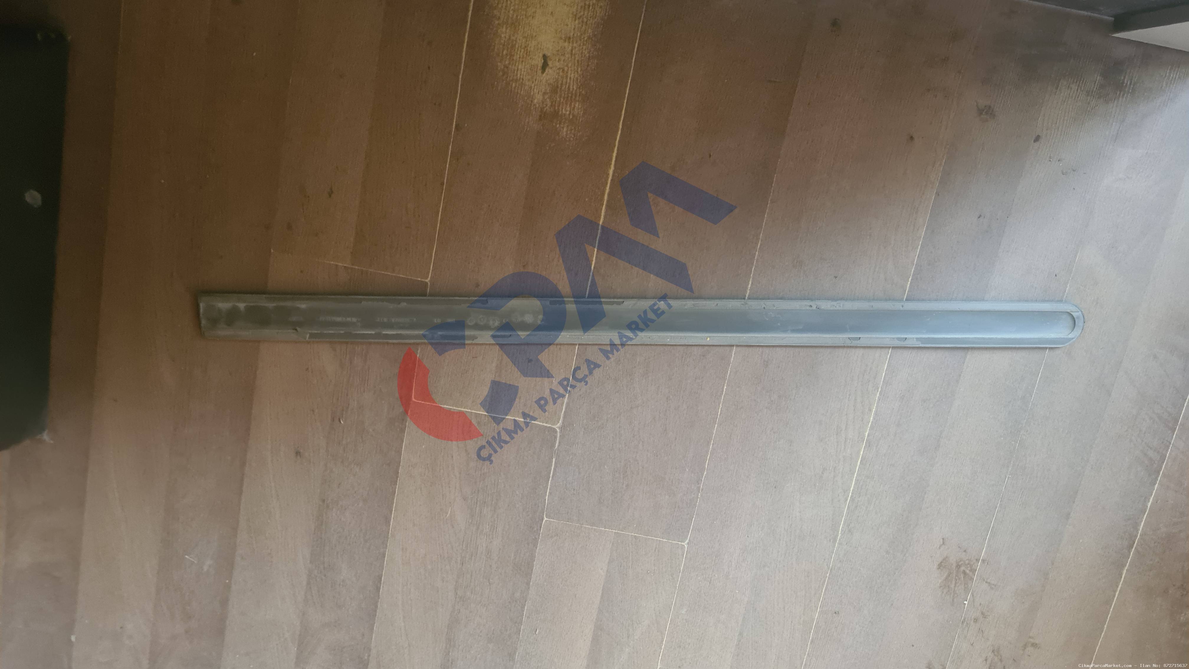 Ford Connect Sol Ön Kapı Bandı 3t16v20939a