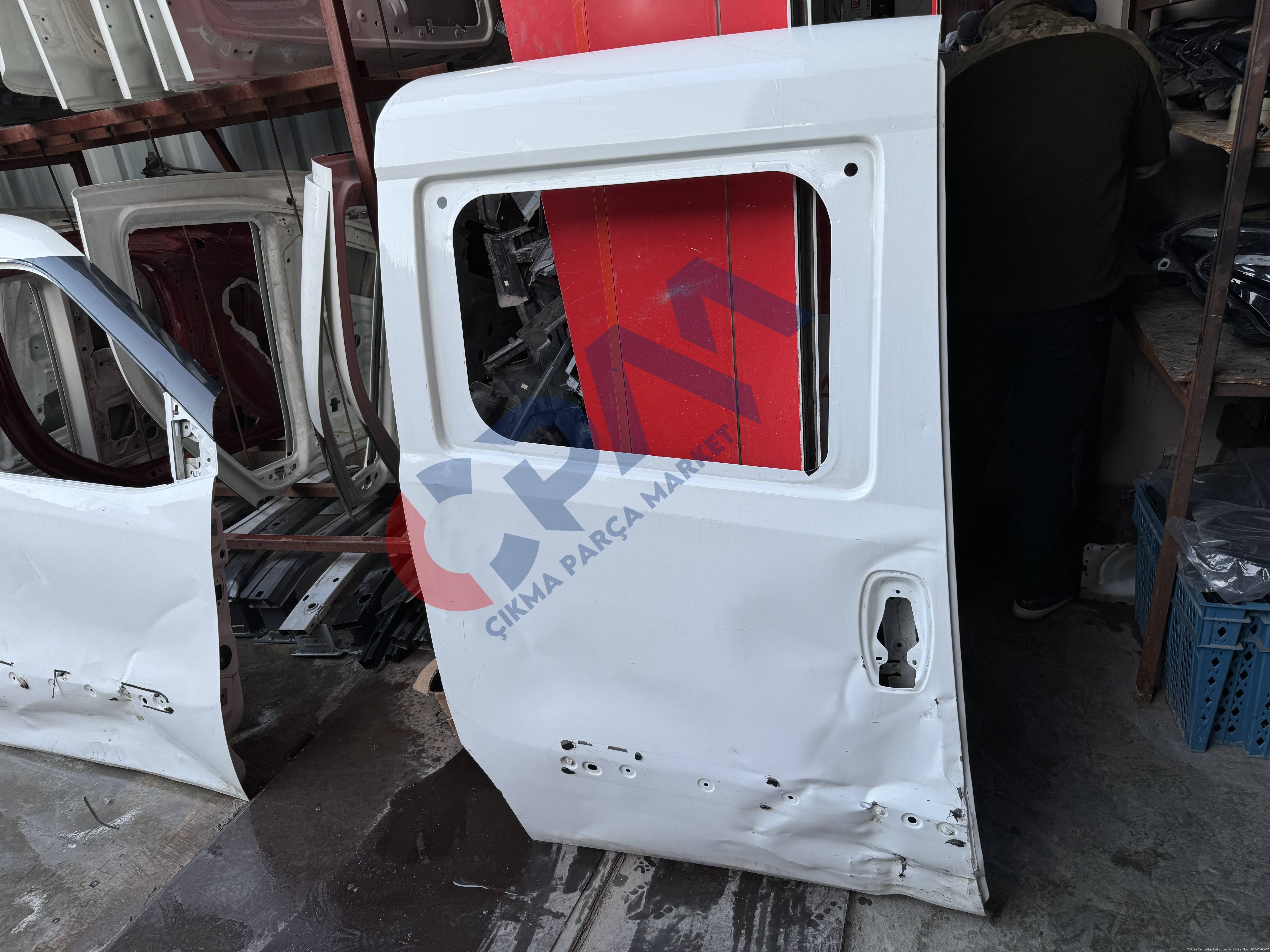 2011 2023 Fiat Doblo Çıkma Orjinal Sağ Arka Sürgülü Kapı