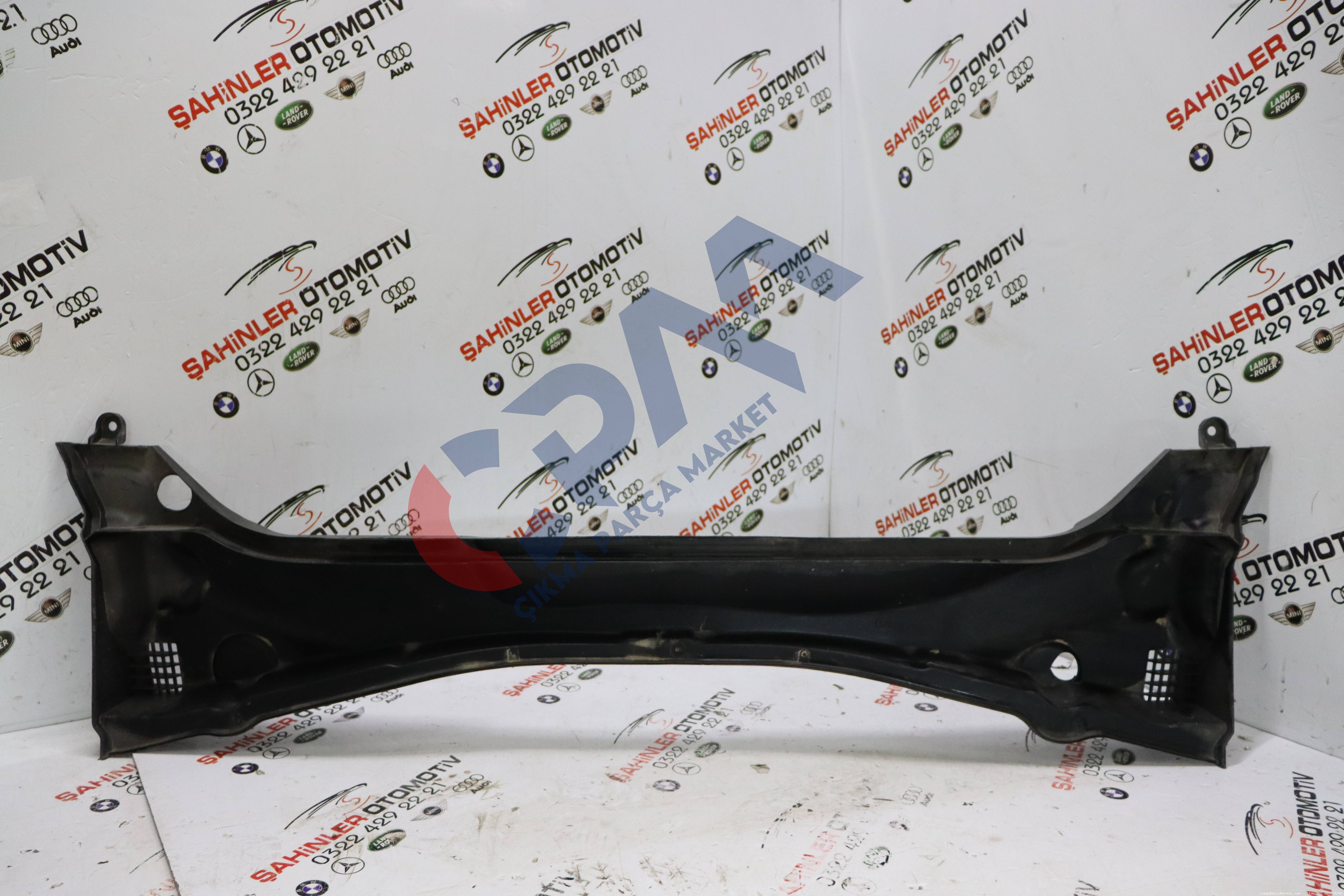 BMW X1 f48 Ön Cam Eleği 51717350593