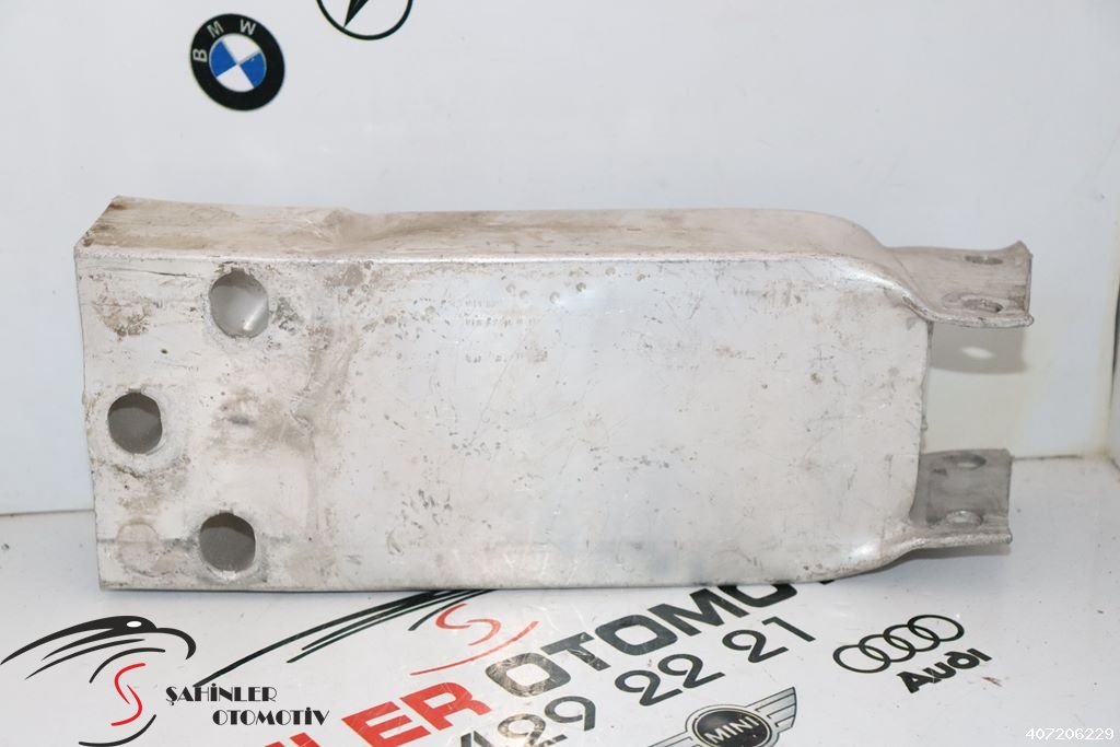 Mercedes E Serisi a213 w213 E180 E200 Sol Ön Tampon Demir Braketi a2136200195