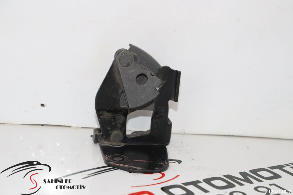 Mercedes C Serisi a203 w203 Kaput Kilidi a2038800264