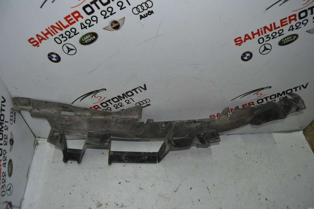 Land Rover Range Rover Sport Ön Braket RHAH3217752AA