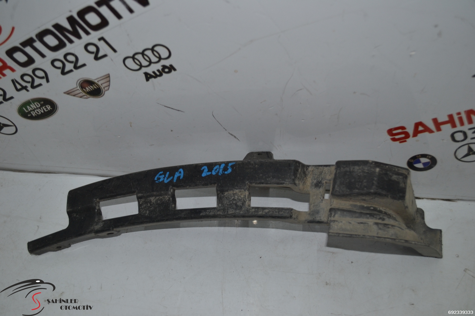 Mercedes GLA Serisi A156 W156 X156 Sol Ön Tampon Braketi A1568851721