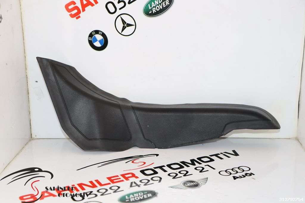 BMW 5 Serisi G30 Arka Trim kapağı 630372