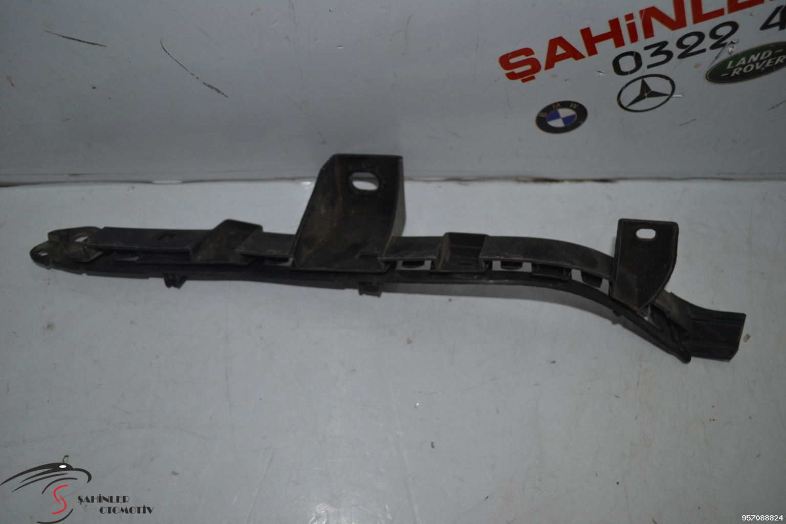 Mercedes Sprinter A906 W906 Sol Ön Tampon Braketi A9068890014