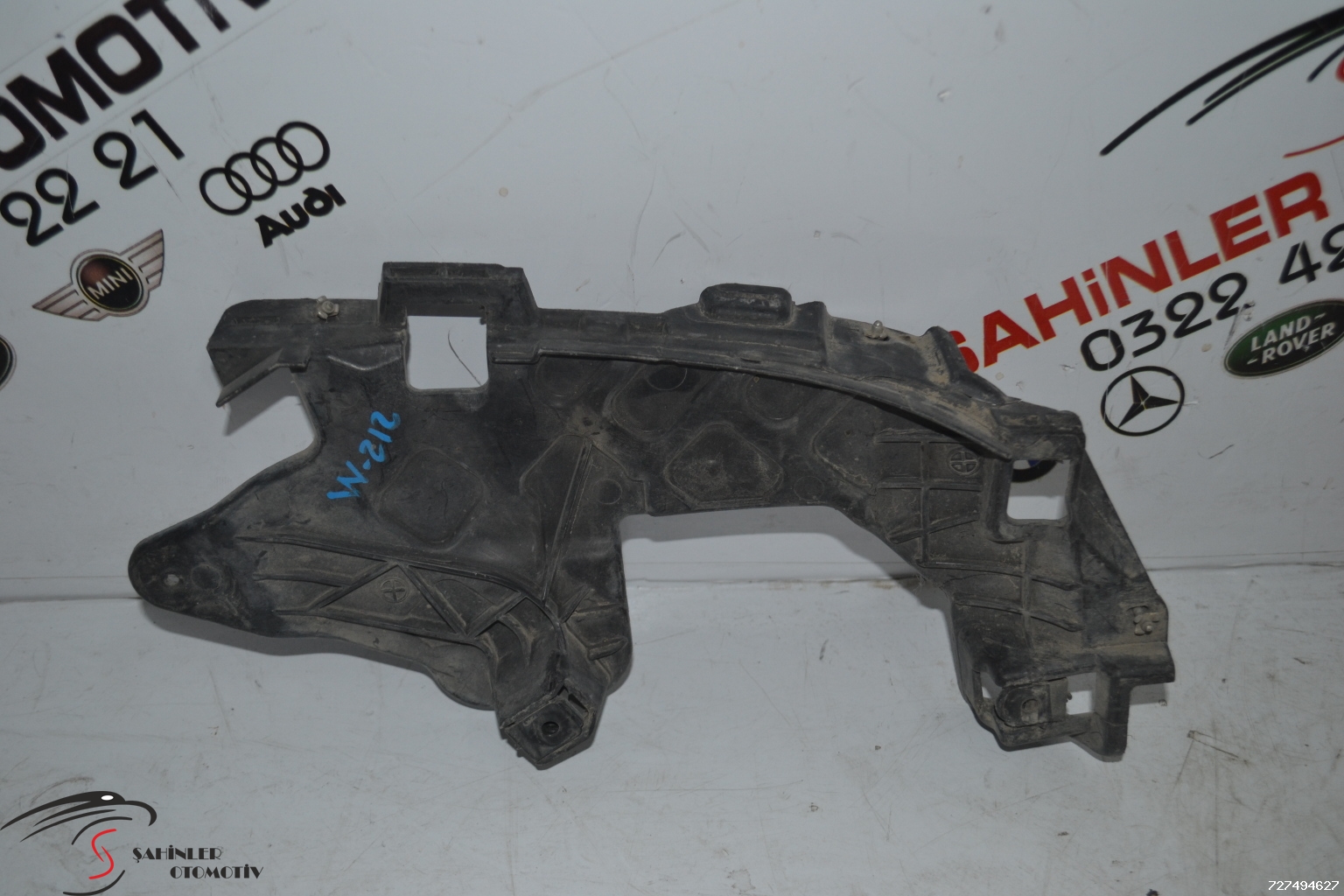 Mercedes E Serisi W212 A212 Sağ Arka Tampon Braketi A2128855014