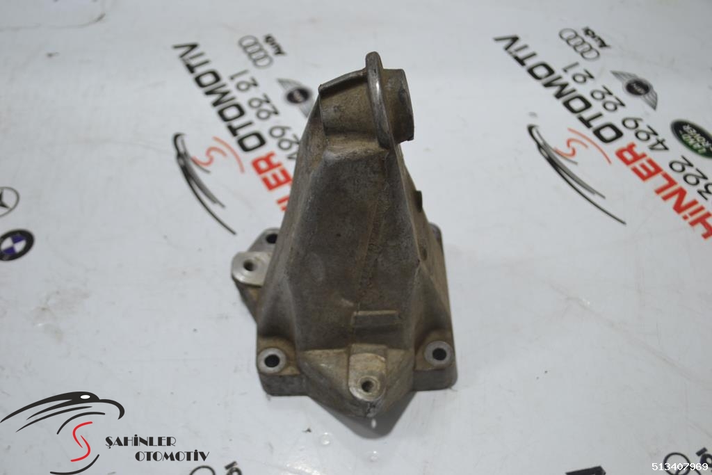 Mercedes C Serisi a204 w204 Motor Kulağı a2712231904