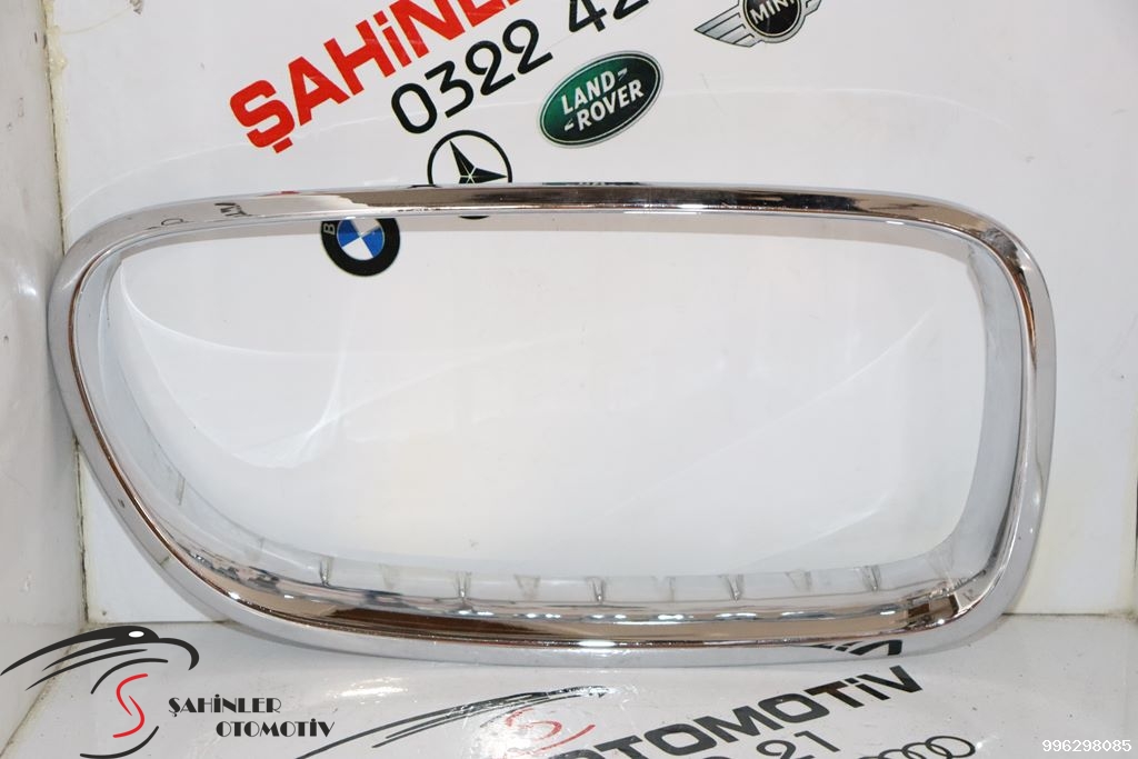 BMW 5 Serisi f10 nikelaj Sağ Ön Panjur Çerçevesi 51137200726