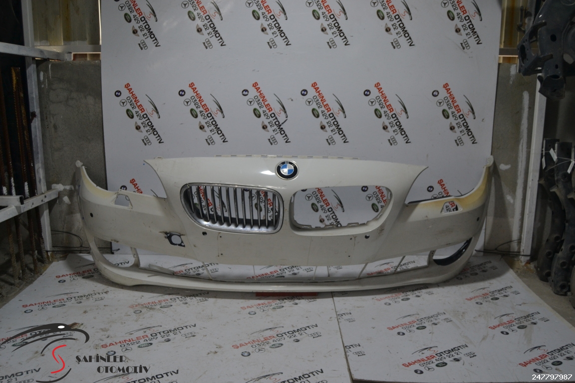 BMW 5 Serisi F10 DÜZ Ön Tampon 