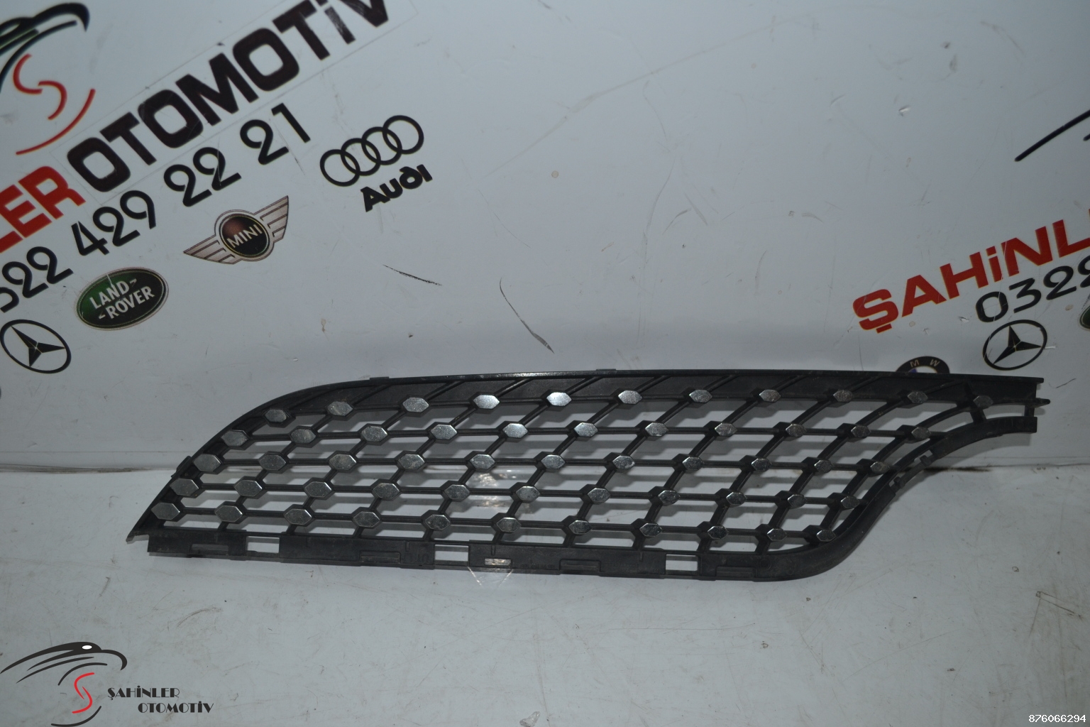 Mercedes CLA Serisi W117 A117 Sol Ön Tampon Izgarası A1178880960