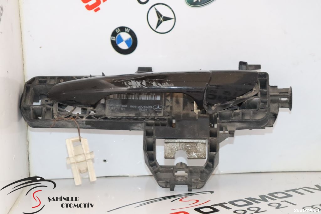 Mercedes C Serisi A204 W204 Sol kapı kolu A2047600734