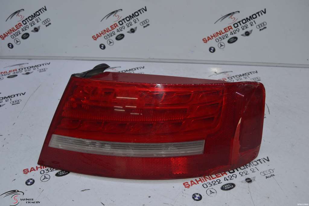 Audi A5 AUDI A5 S5 Sağ Arka Stop 8t0945096