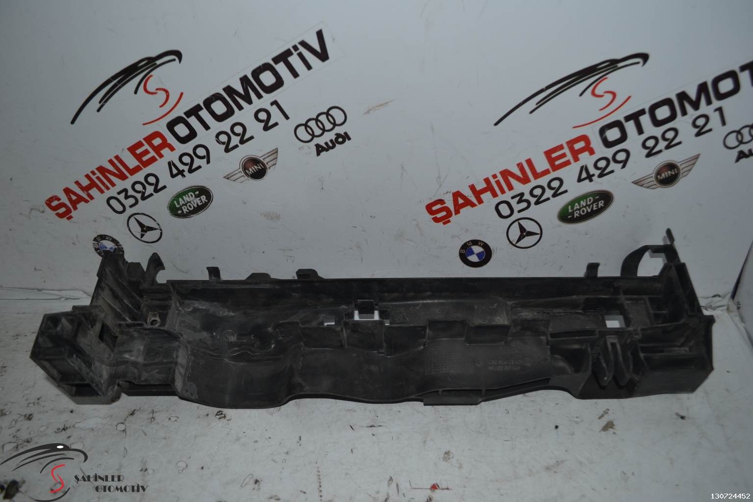 Mercedes C Serisi A204 W204 Sağ Radyatör Braketi A0995040240