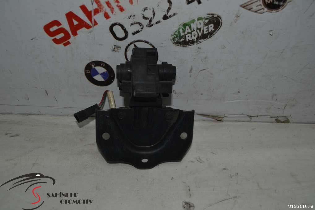 Mercedes Vito mercedes vito menteşeli cam motoru Cam Krikosu 6398200542