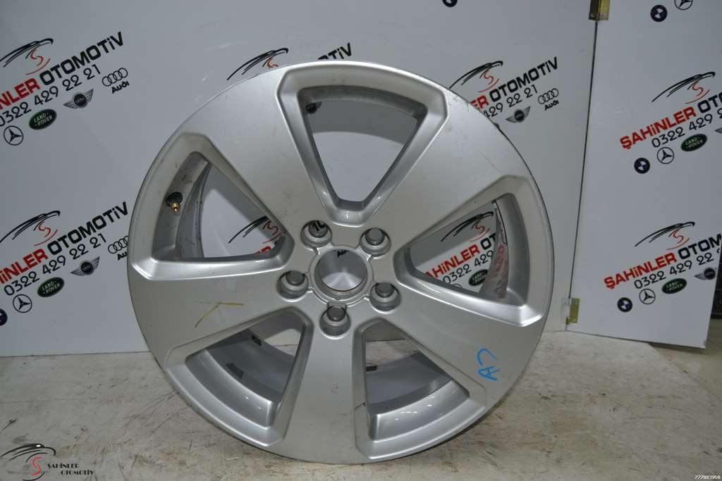 Audi A3 7.5JX17 Jant 8V0601025P