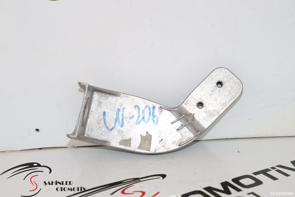 Mercedes C Serisi a206 w206 Sağ Ön PANEL BRAKETİ a2066203602