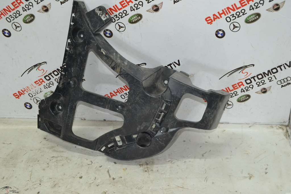 BMW X5 E70 BRAKET Sağ Arka Tampon Braketi 7158446