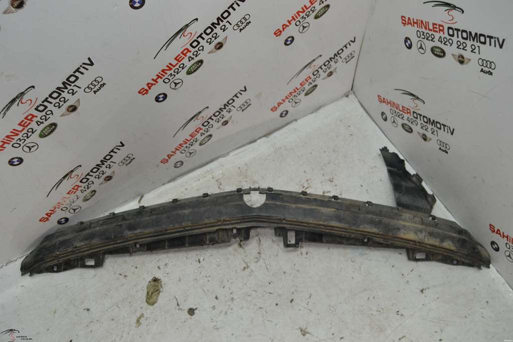 Mercedes B Serisi A246 W246 Ön Tampon Destek Braketi Ön Braket A2468850365