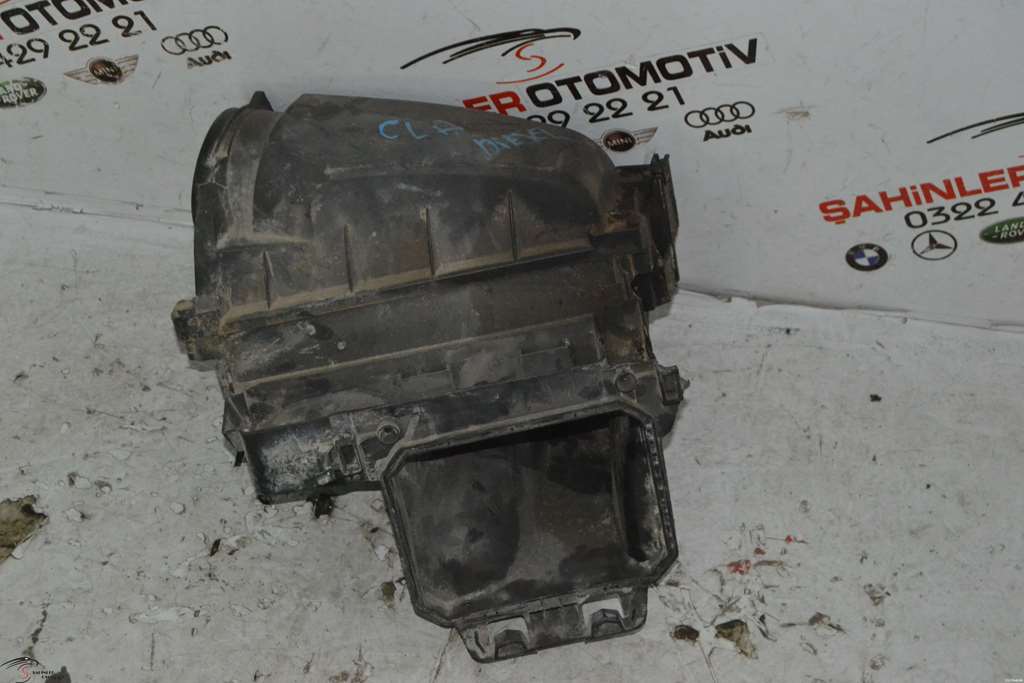 Mercedes CLA Serisi A270 W270 CLA 200 180 Hava Filtre Kutusu A2700900601