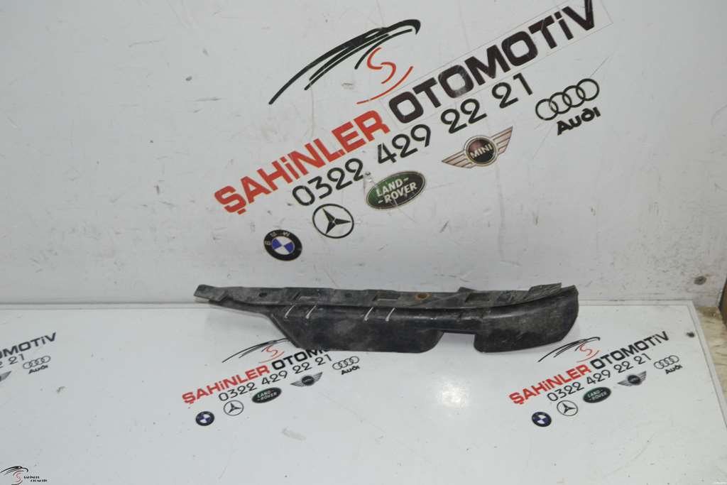 BMW 5 Serisi Sağ Ön Tampon Braketi 7033706