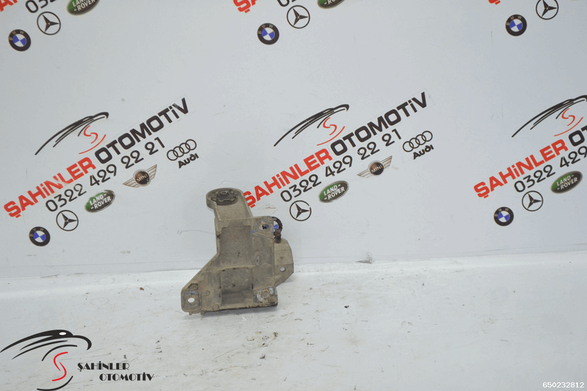 Land Rover Range Rover Sport DİSCOVERY 3 Kompresör Braketi RQU500064