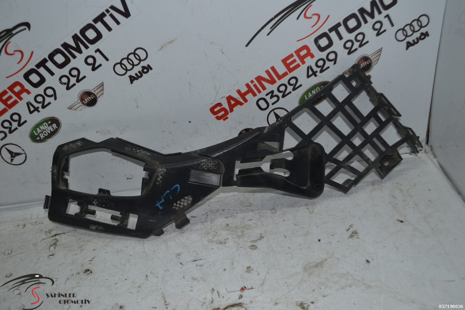 Mercedes CLA Serisi W117 A117 Tampon Braketi A1178850621