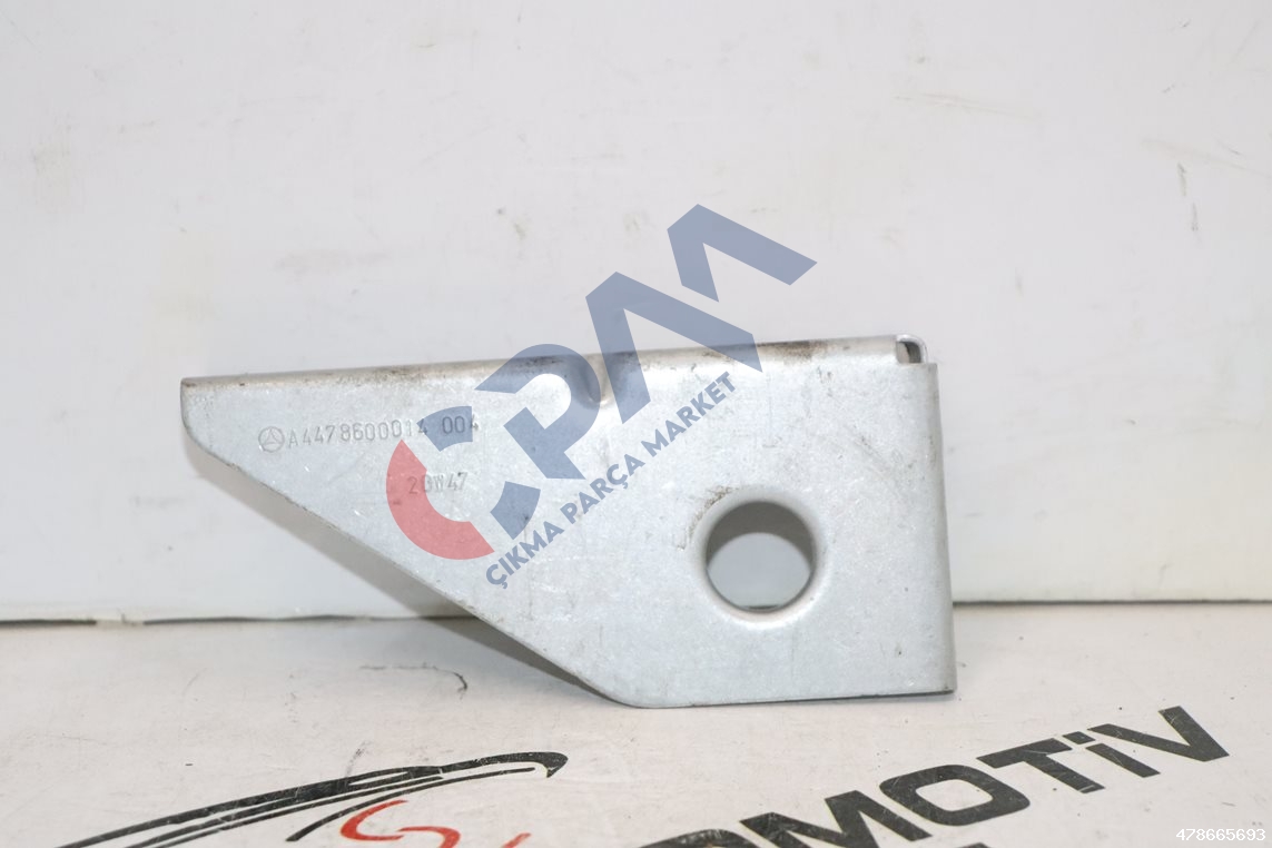 Mercedes Vito a447 w447 su deposu Braket A4478600014